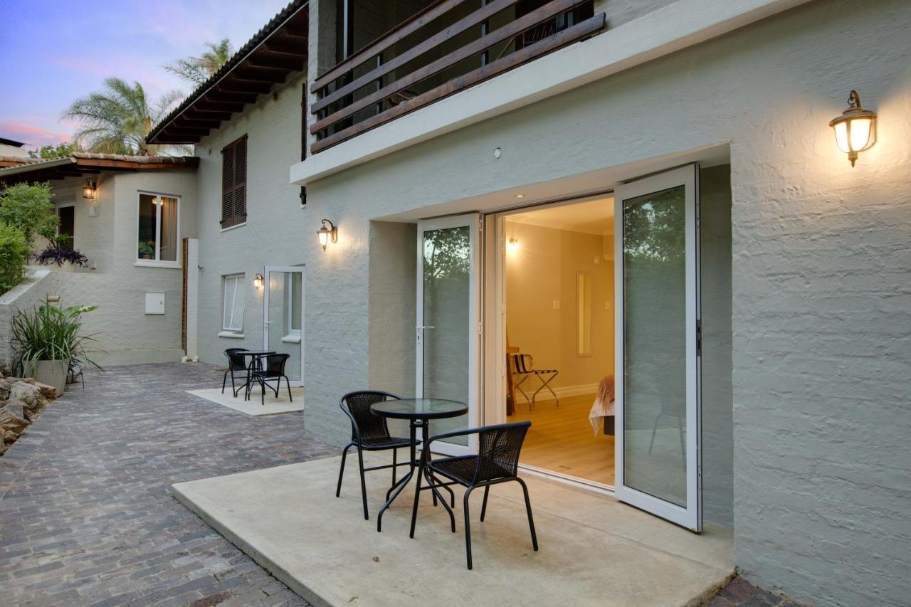 Amberhall Guesthouse Johannesburg Exteriör bild