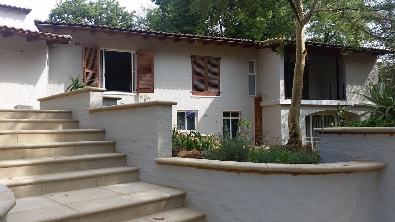 Amberhall Guesthouse Johannesburg Exteriör bild